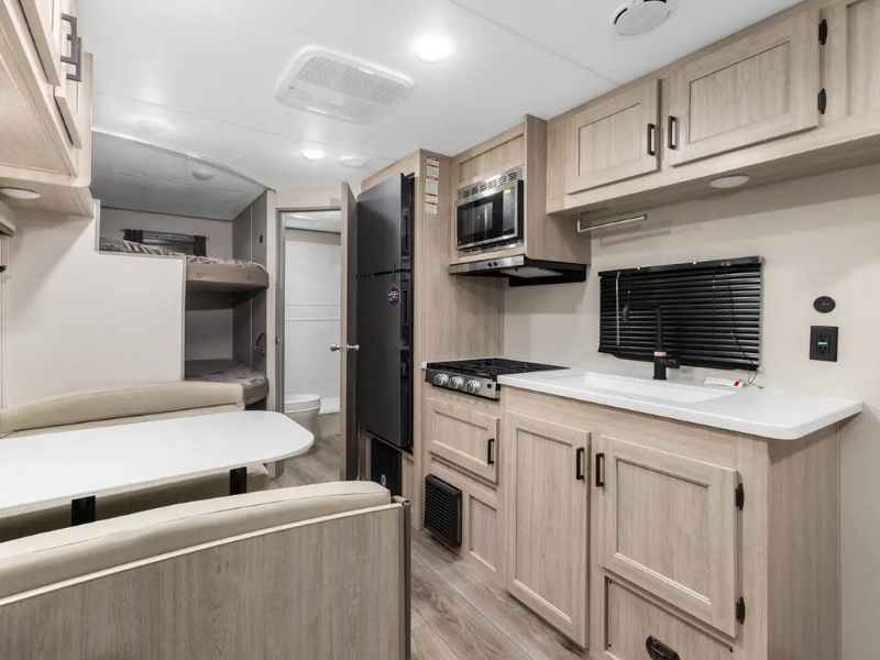2026 Catalina 261BHS- Off Grid (Summit Series-8)