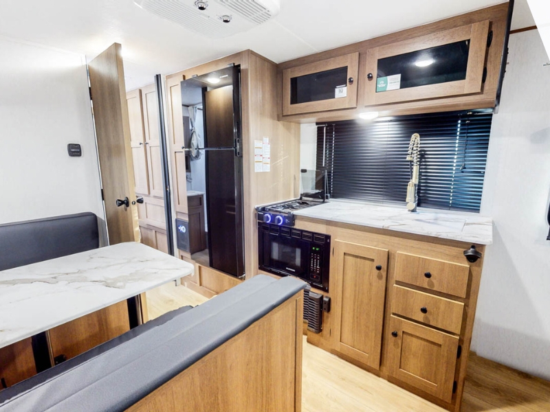 2026 Apex Nano 187RB (Off Grid Package)