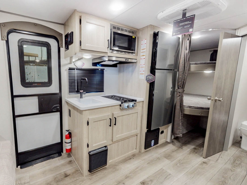 2026 Catalina 184BHSX (Summit Series-7)