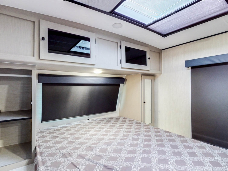 2026 Apex Nano 208BHS (Off Grid Package)