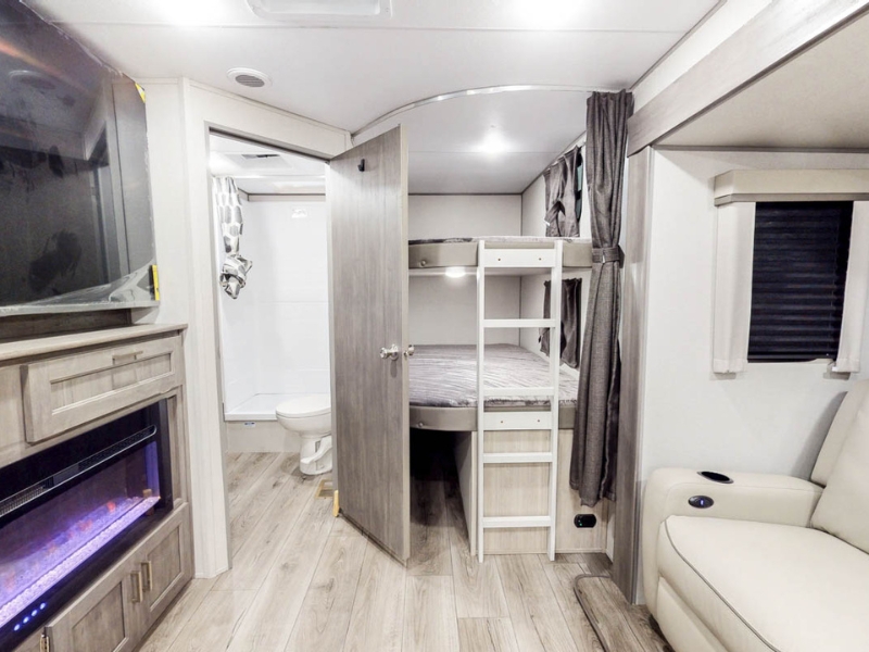 2026 Catalina 273DBHCK- Off Grid (Legacy Series)