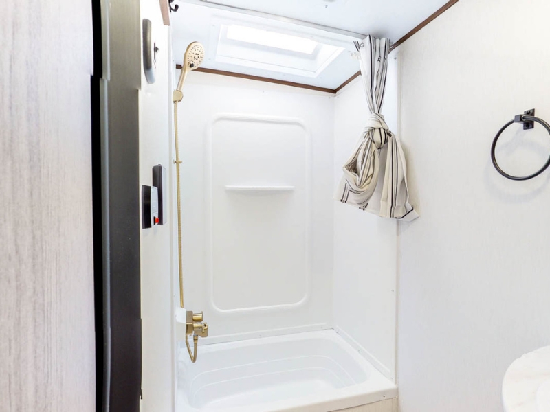 2026 Apex Nano 228BHS (Off Grid Package)