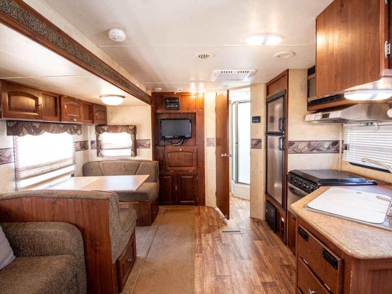 USED 2011 Flagstaff 26RLSS