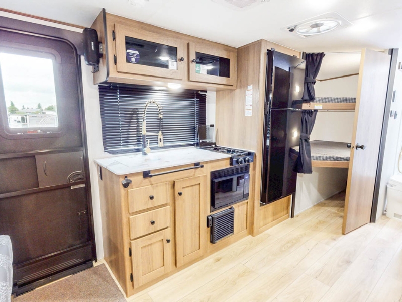 2027 Apex Nano 208BHS (Off Grid Package)