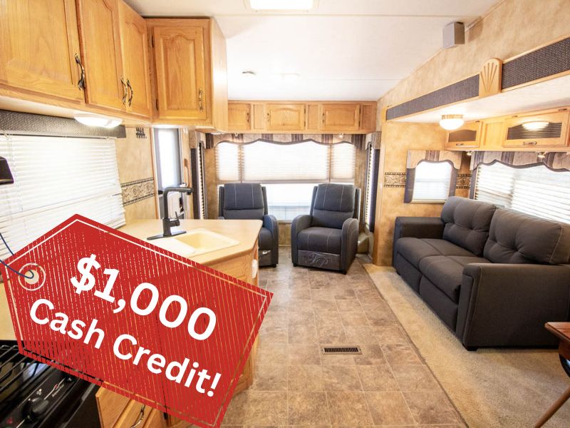 USED 2005 Laredo 28RL