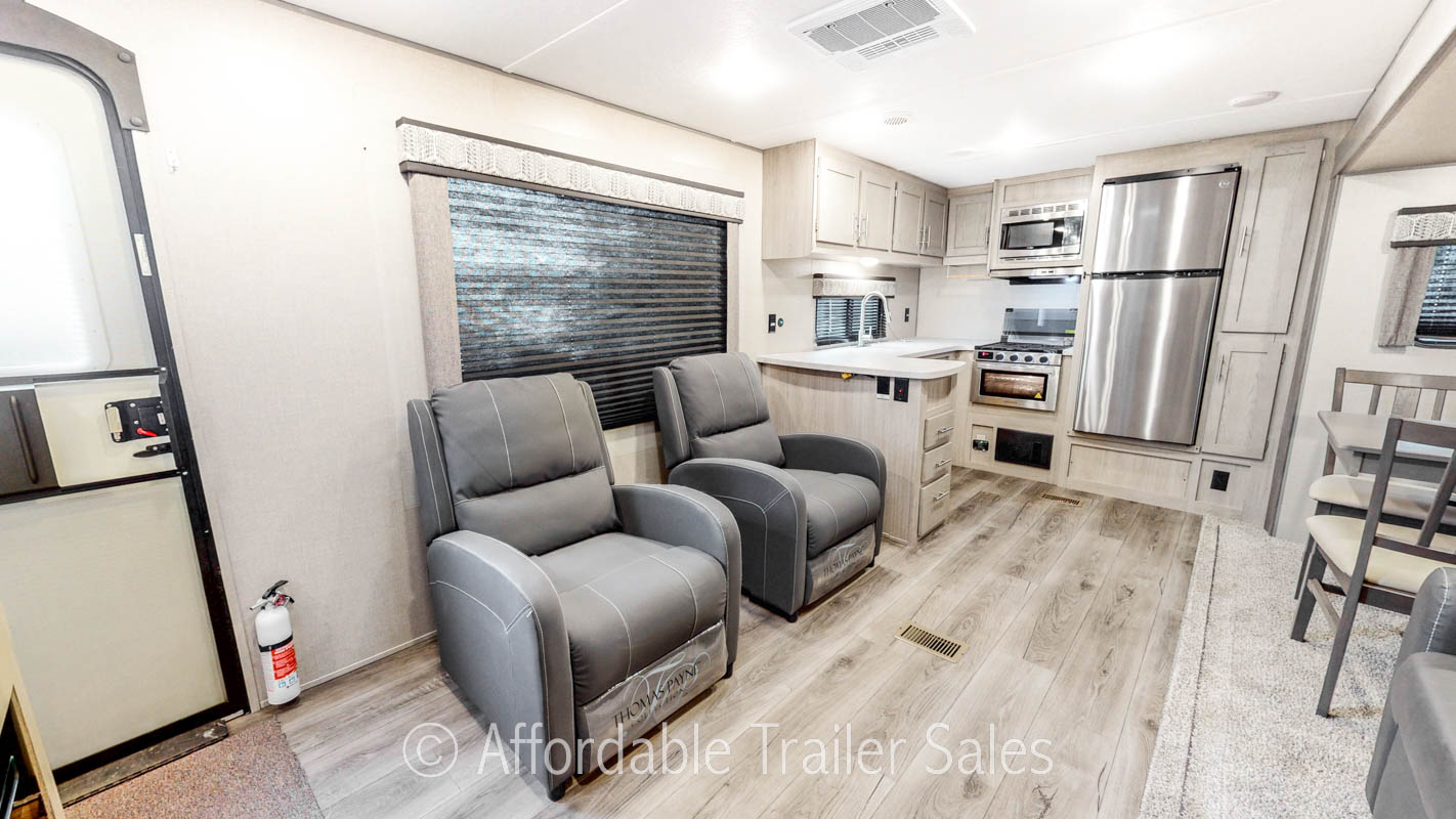 CONSIGNMENT: Used 2022 Catalina 303RKDS- Off Grid (Legacy Series)