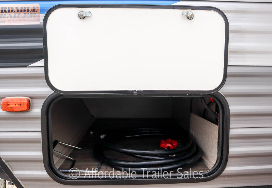CONSIGNMENT: Used 2022 Catalina 303RKDS- Off Grid (Legacy Series)