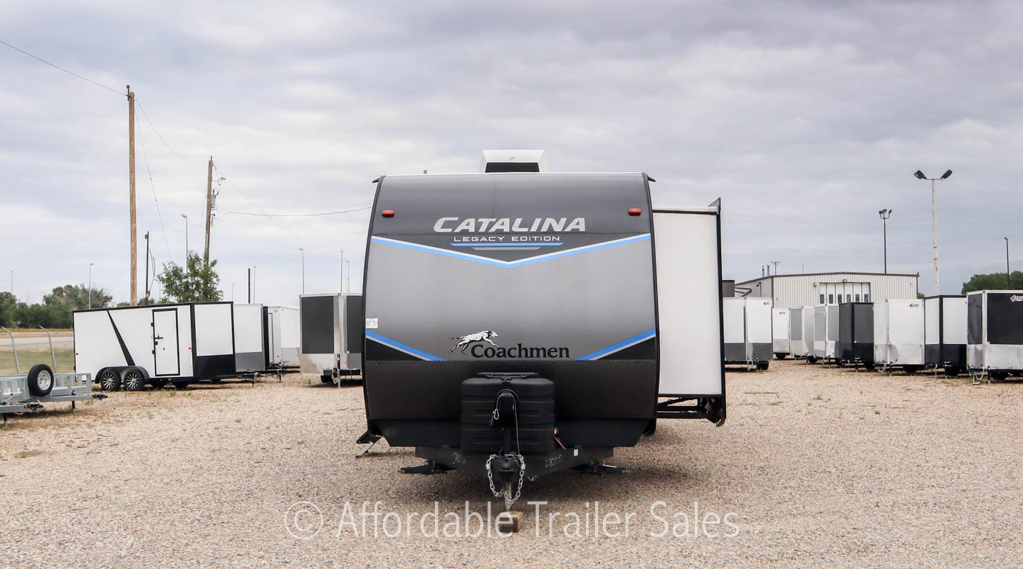 CONSIGNMENT: Used 2022 Catalina 303RKDS- Off Grid (Legacy Series)