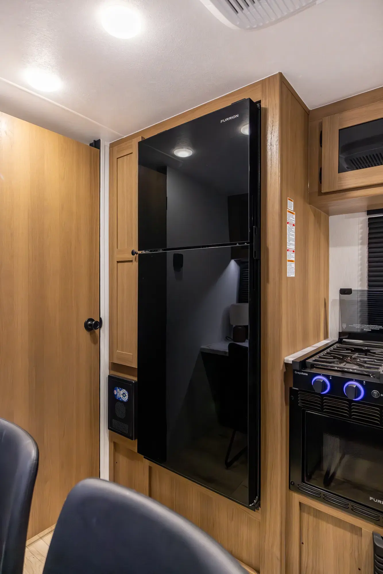 2027 Apex Nano 181RB (Off Grid Package)