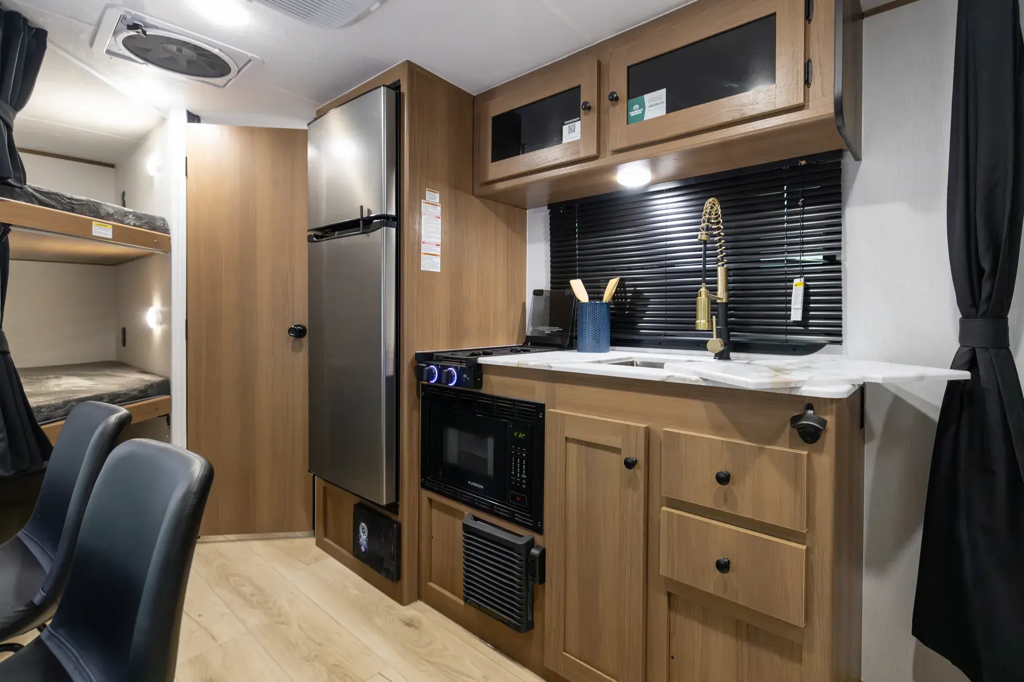2027 Apex Nano 183BH (Off Grid Package)