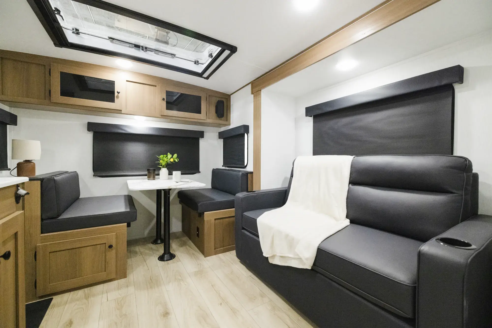 2027 Apex Nano 213RDS (Off Grid Package)