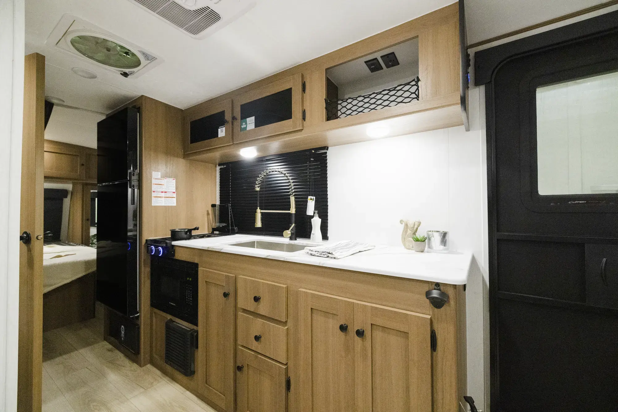 2027 Apex Nano 213RDS (Off Grid Package)