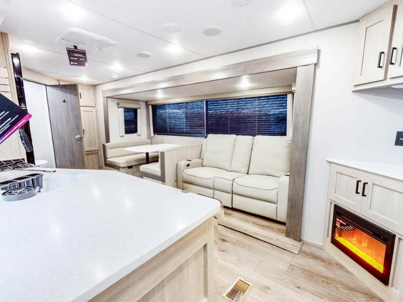 2026 Catalina 243RBS- Off Grid (Legacy Series)