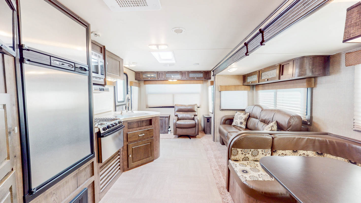 USED 2014 Kodiak 263RLSL
