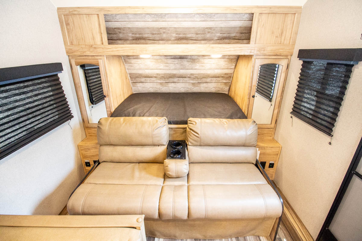 USED 2019 Freedom Express 23.9SE