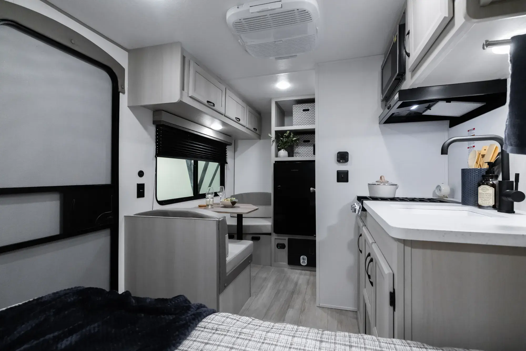 2027 Catalina 134RDX (Summit Series-7)