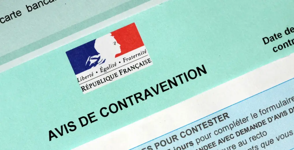Comment contester une amende en ligne : étapes et démarches détaillées (2026)