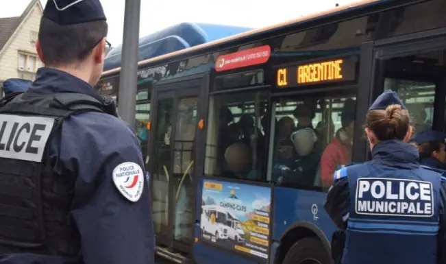 Filmer la police pendant un contrôle en France : droits et limites légales