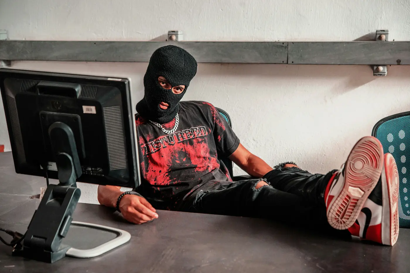 Escroquerie bancaire par faux conseiller — comment contester et récupérer son argent