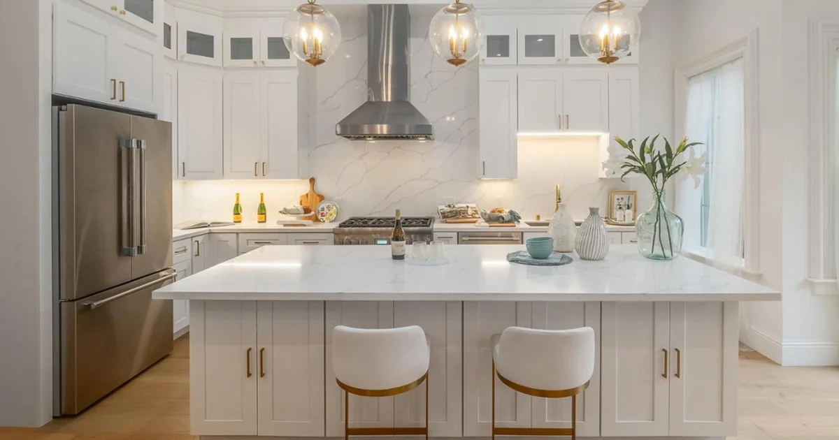 A beautiful kitchen remodeled by Global Arch Construction