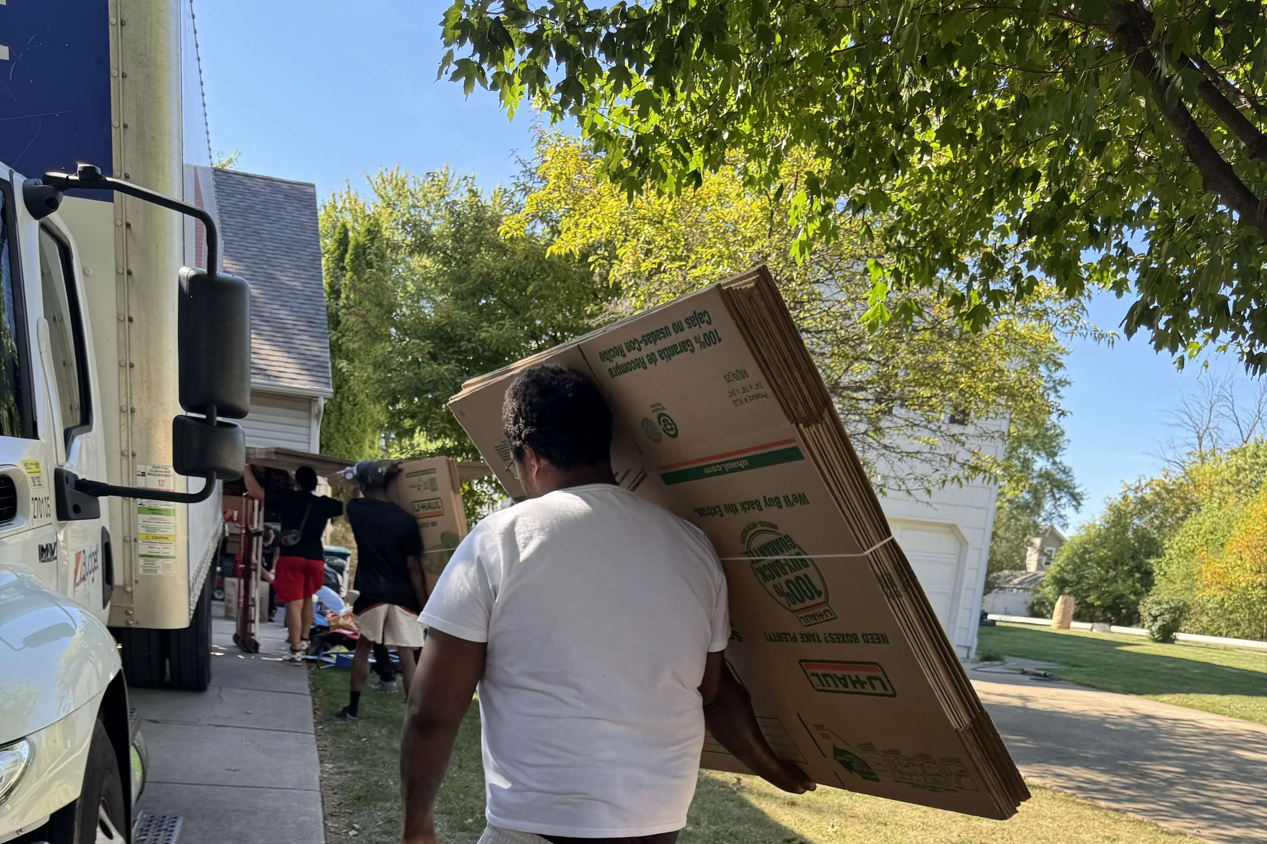 Call today for affordable Buffalo moving services and a free moving estimate. | 716-398-1697 | Alpaca Moving Services Inc.