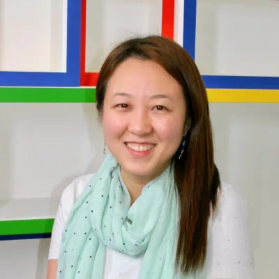 Holly Chen