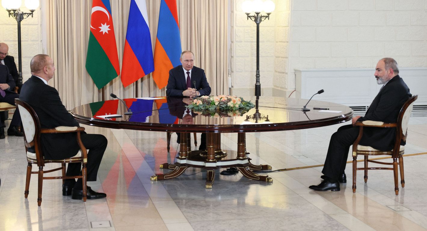 Russia Endorses Direct Armenia Azerbaijan Talks to Unlock Trade Routes and Boost Regional Ties
