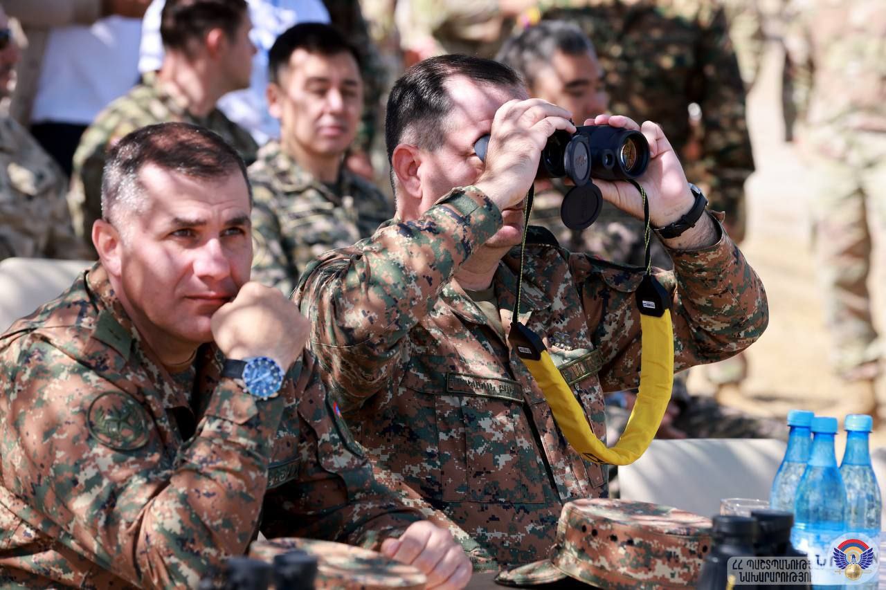 Armenia's Military Generals Need More Competent Individuals Running Country's Finances