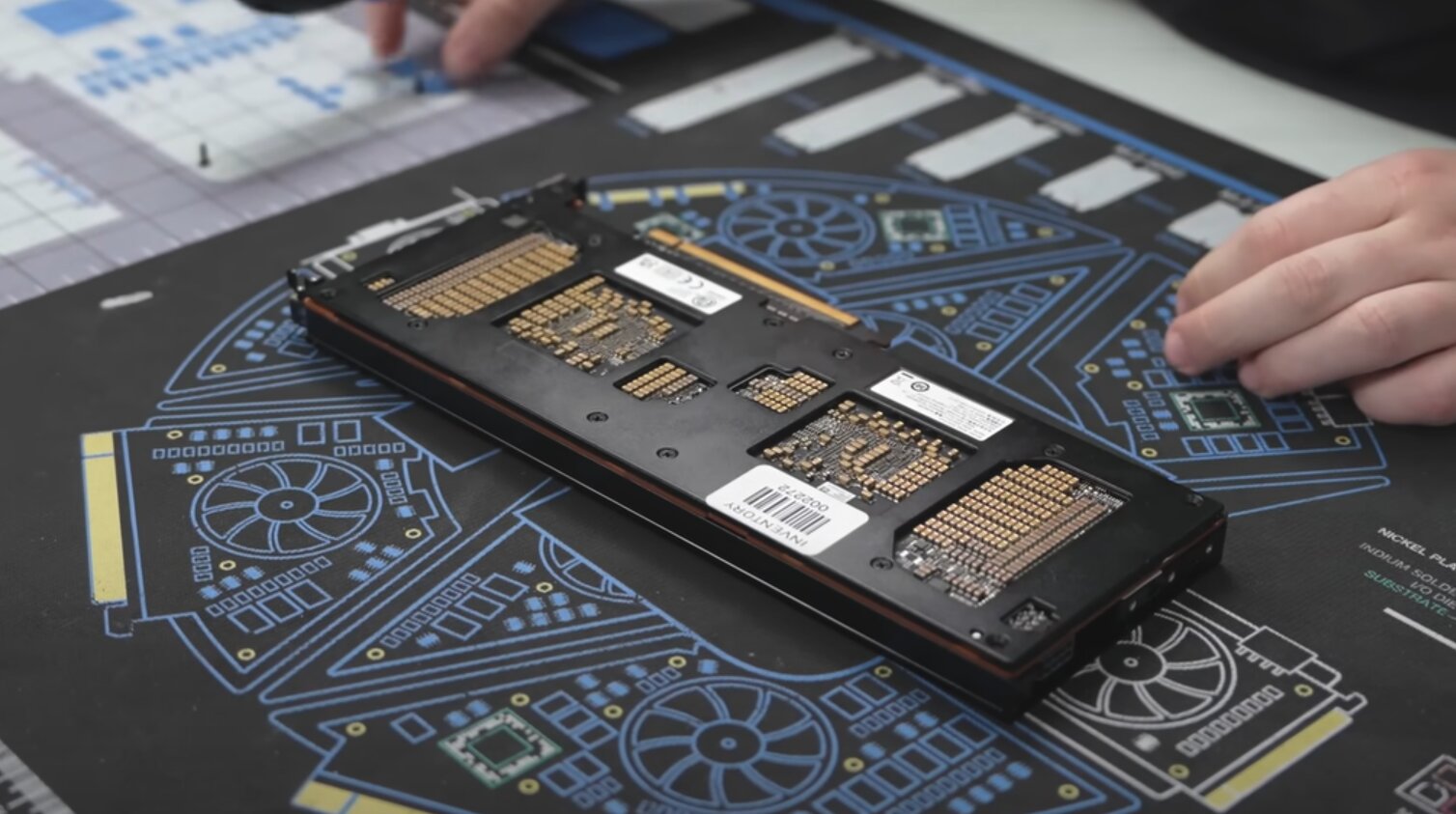 Revolutionary Huawei Atlas 300I Duo AI Accelerator with 96GB Memory Boosts Inference Affordably