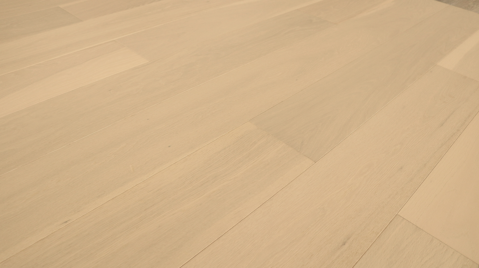 Grandeur Scandinavia White Island flooring detail