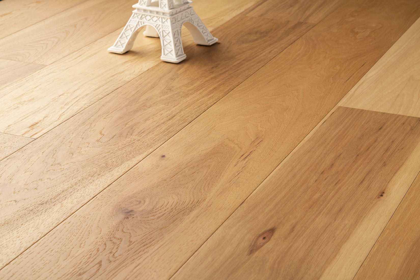 Grandeur Artisan Natural flooring detail