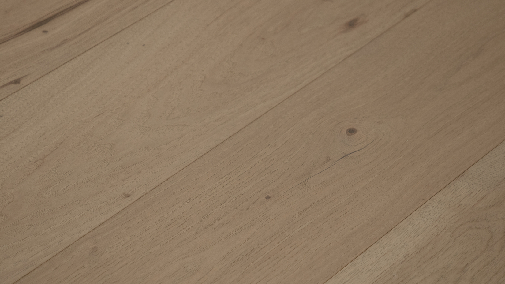 Grandeur Elevation Summit flooring detail