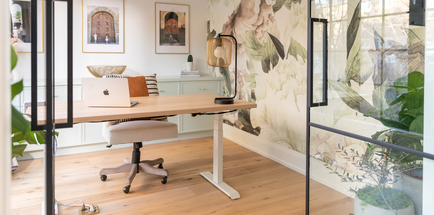Grandeur Enterprise Nordic Sand flooring detail