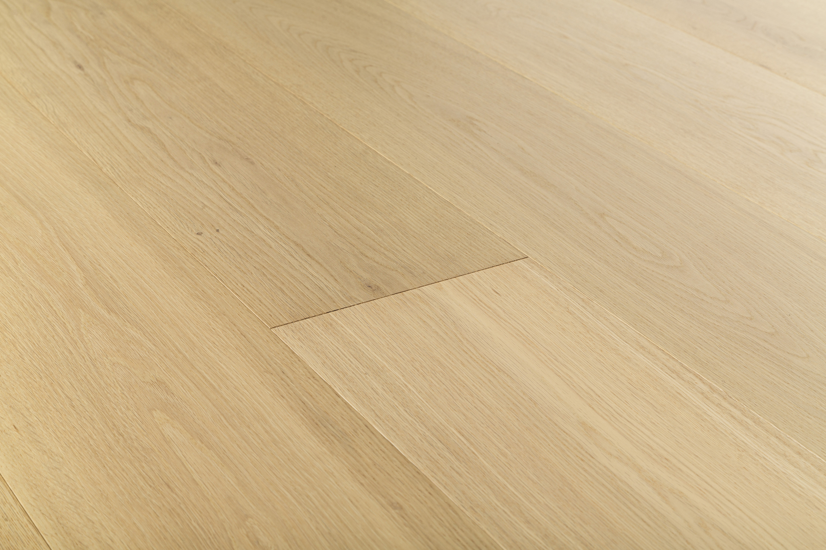 Grandeur Regal Azure Coast flooring detail