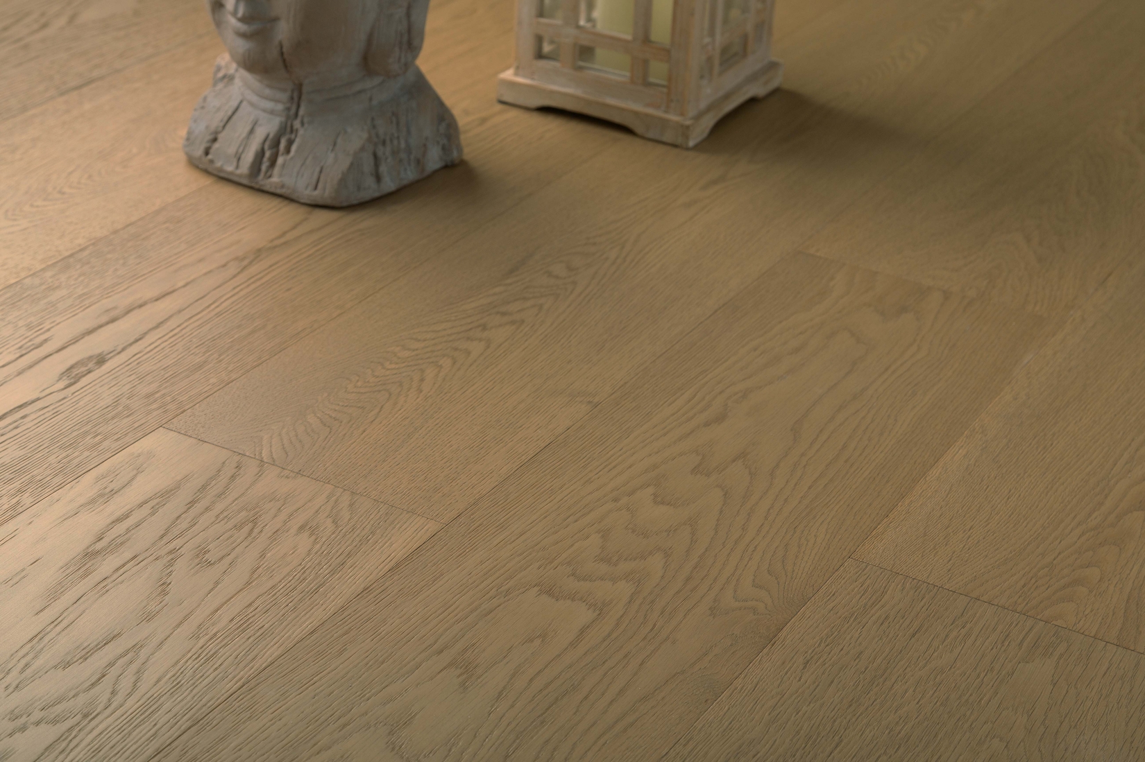 Grandeur Regal Plus Barossa (7.5") flooring detail