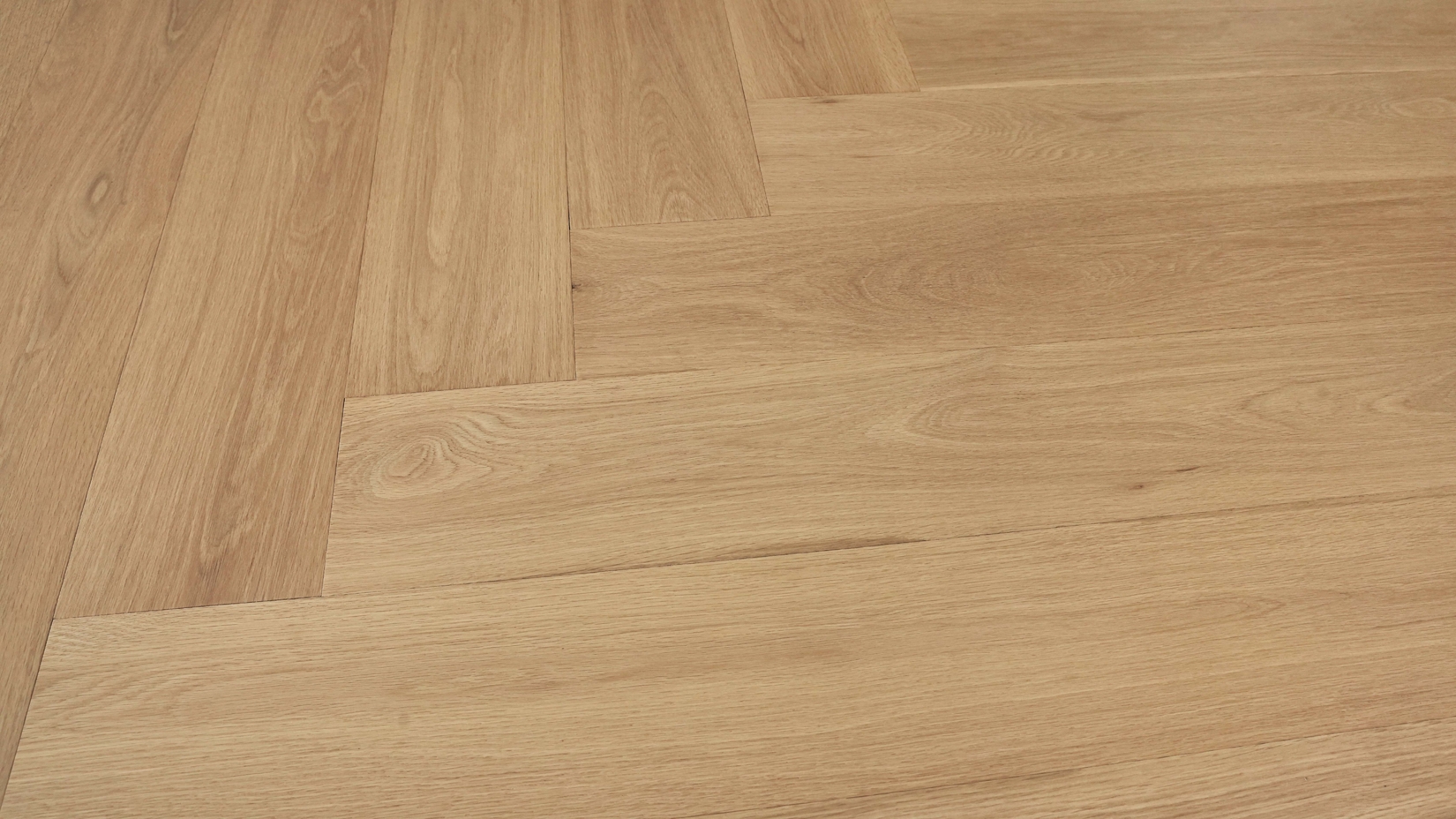 Grandeur Regal Plus Napa Valley HB flooring detail