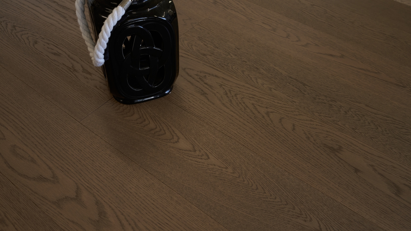 Grandeur Regal Plus Veneto (6") flooring detail