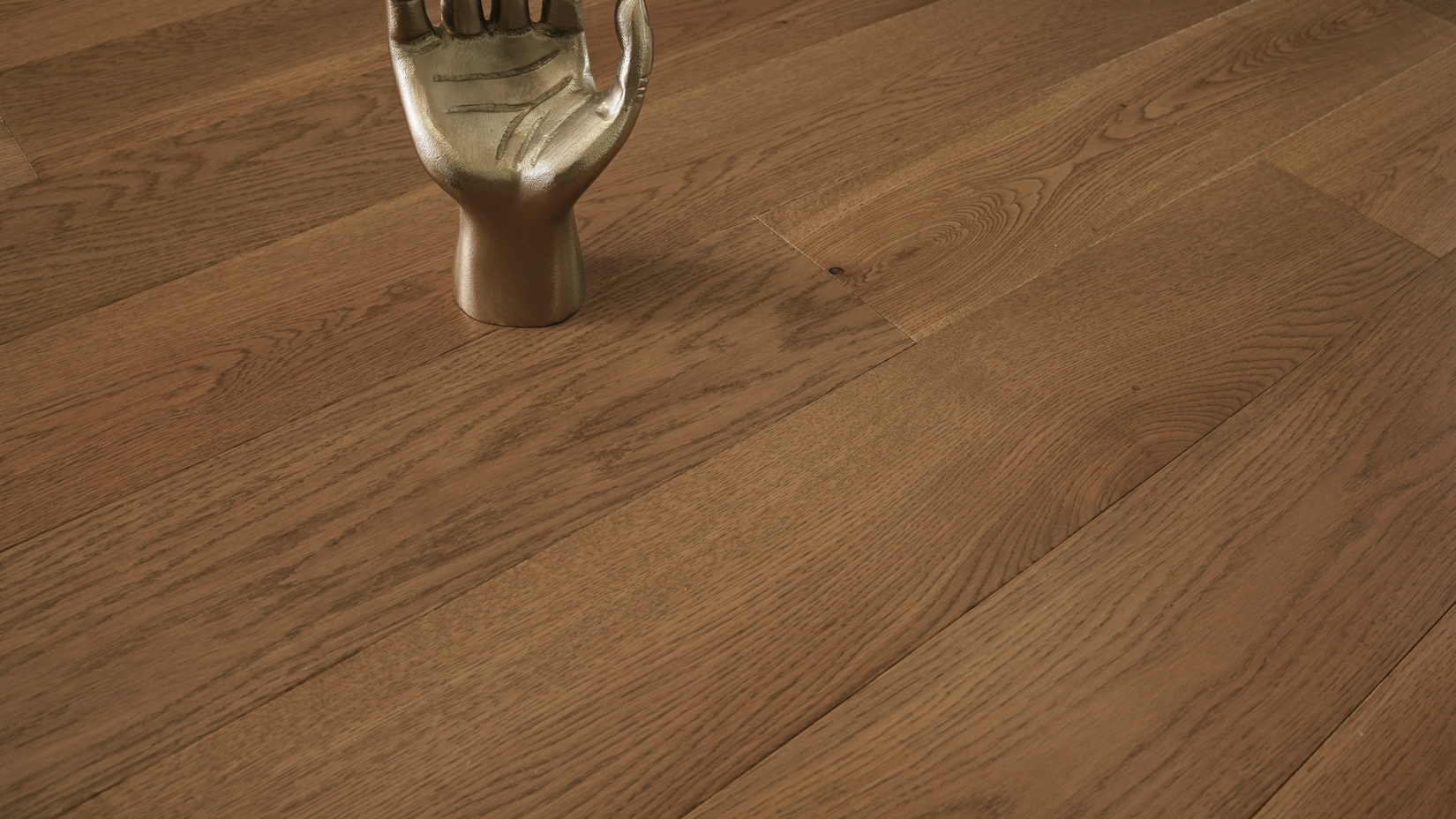 Grandeur Evergreen Sycamore flooring detail