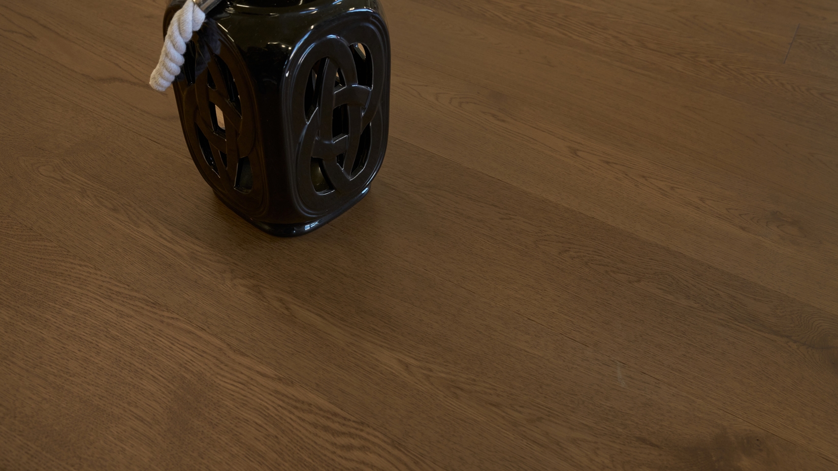 Grandeur MAJESTY Oxford Stone (6") flooring detail