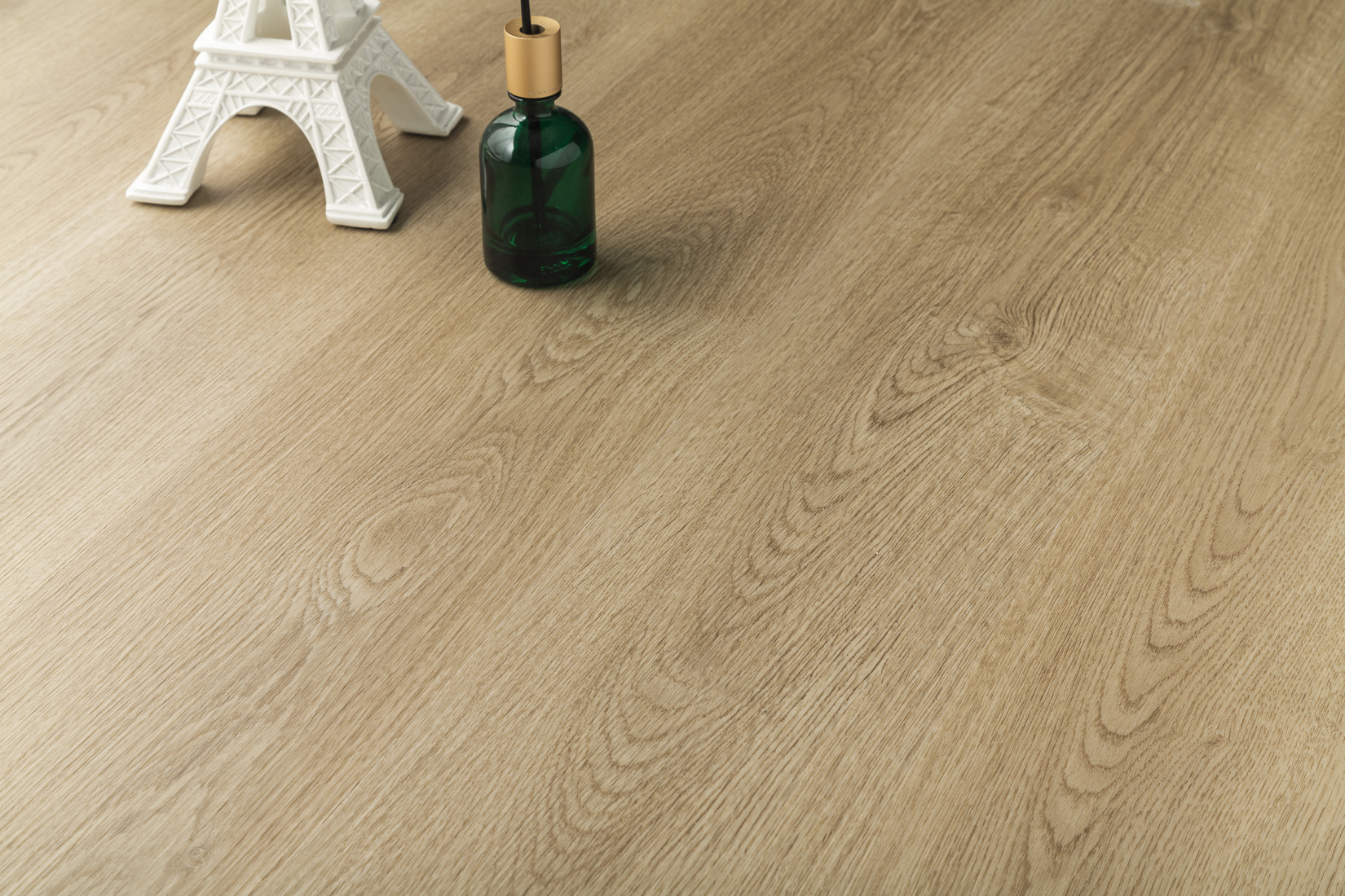 Grandeur Continental Wisconsin (7mm) flooring detail