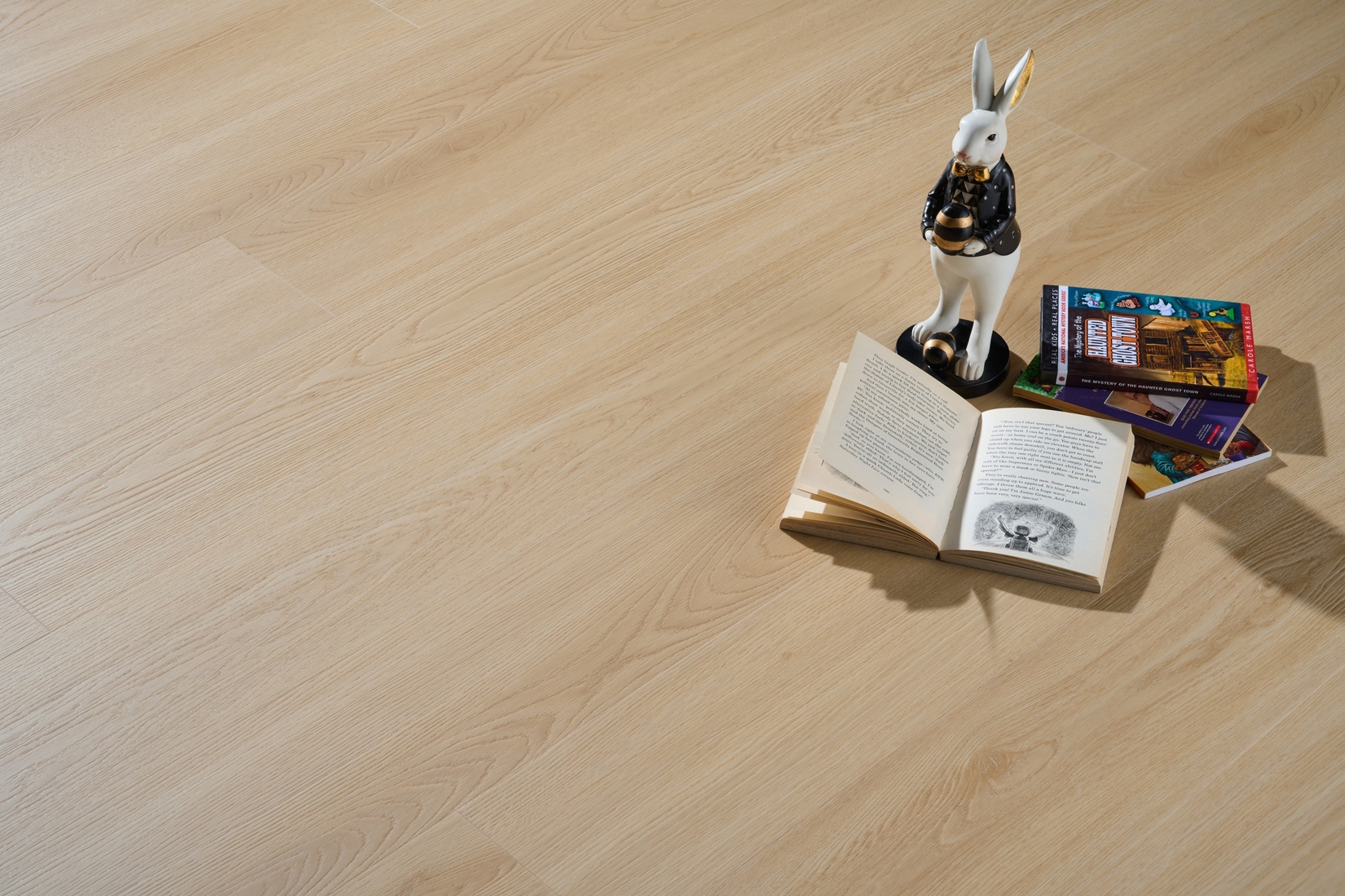 Grandeur Inov8 Flowerpot Island flooring detail