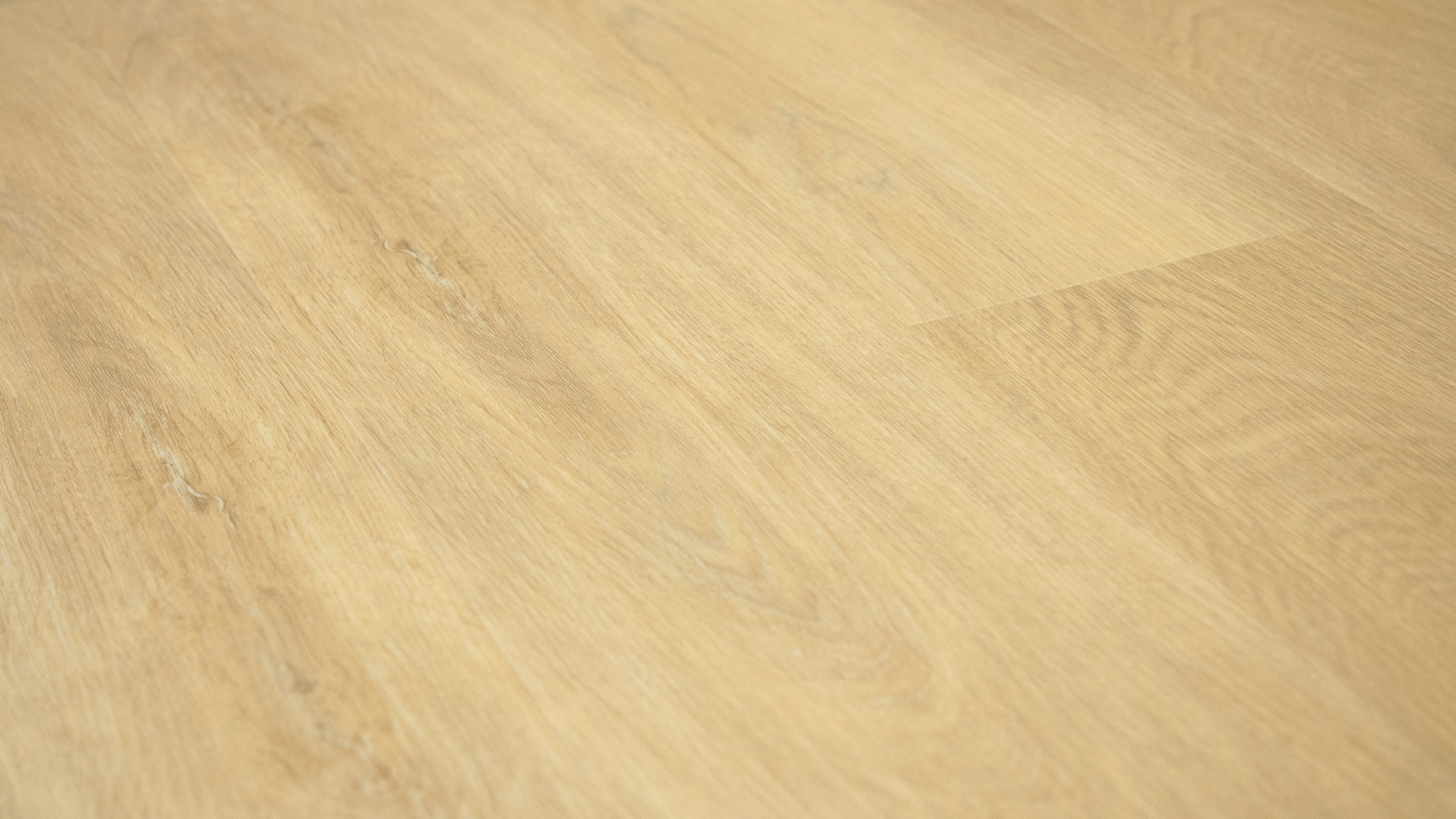 Grandeur Wonder 7 Rhodes flooring detail
