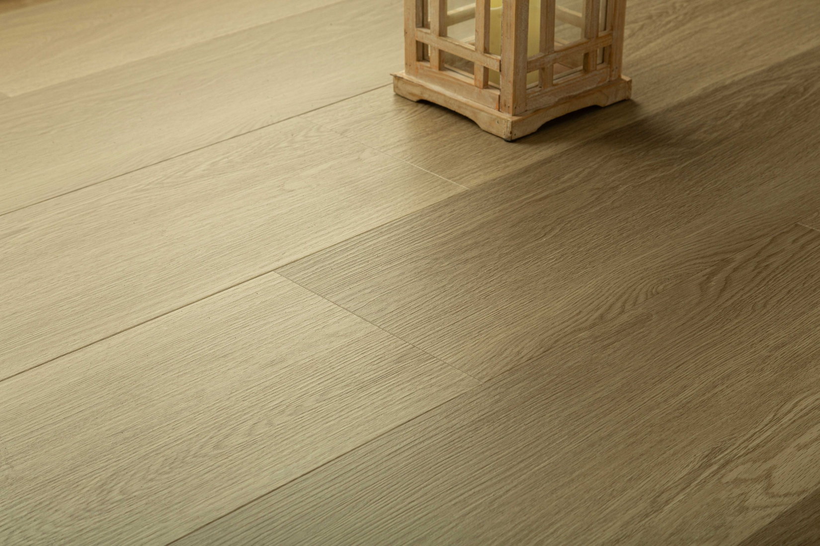 Grandeur Bliss Hiking Trail flooring detail