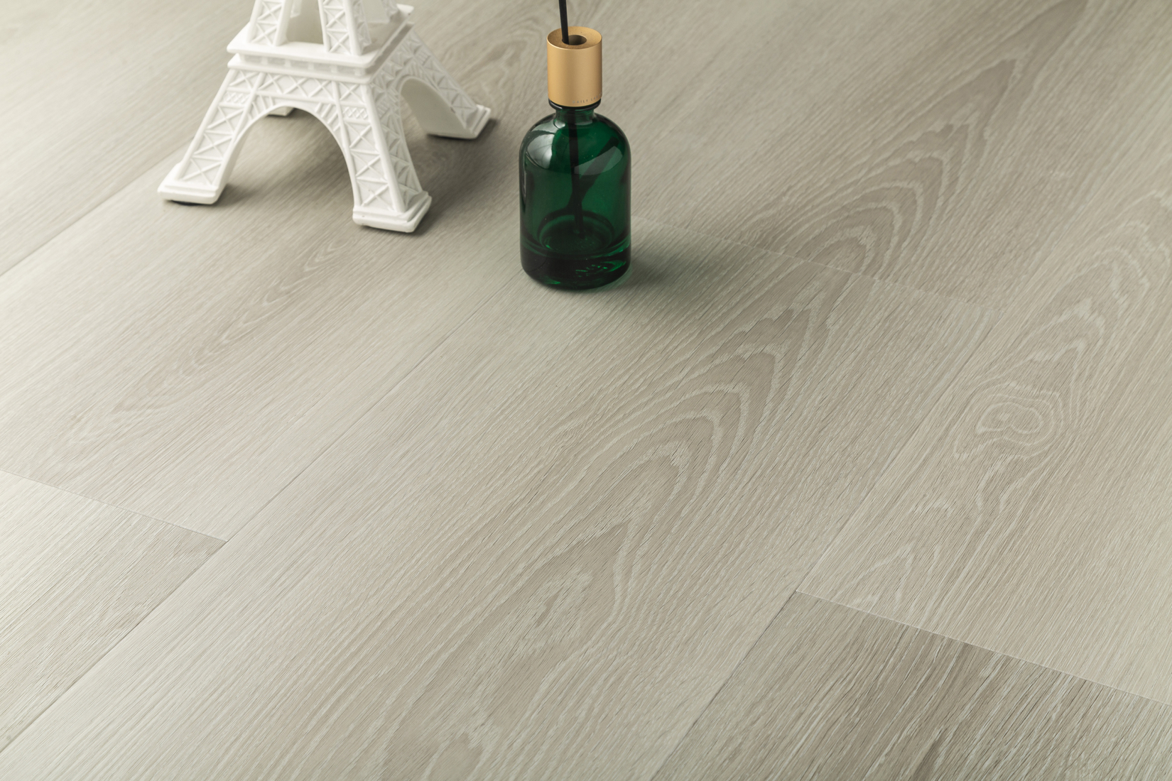 Grandeur Bliss Sea Breeze flooring detail