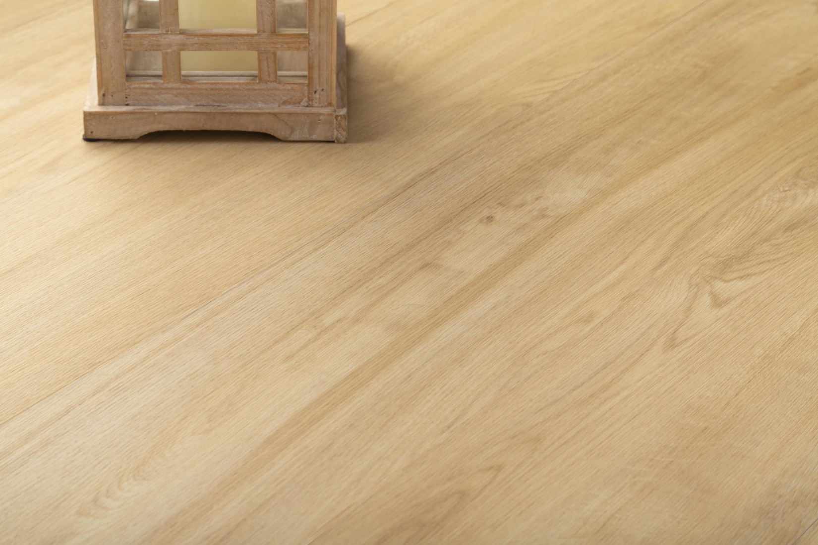 Grandeur Essential Lake Simcoe flooring detail
