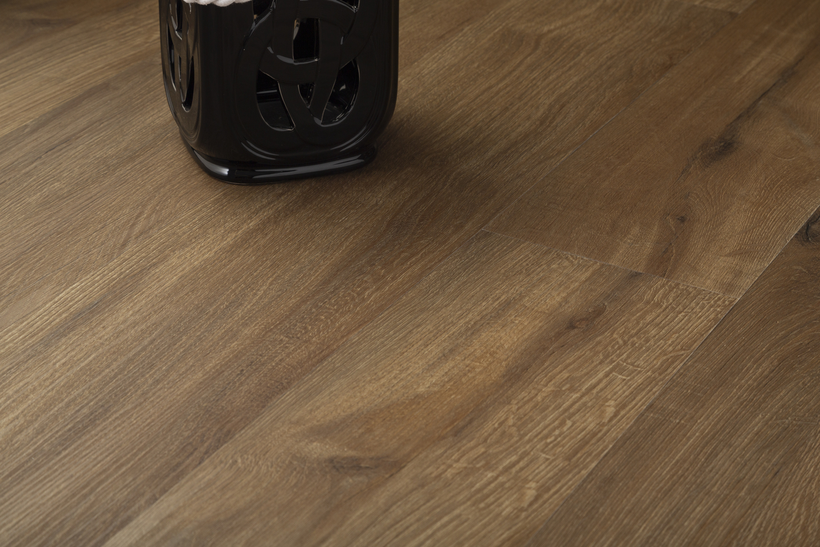 Grandeur Timeless Hazelnut flooring detail