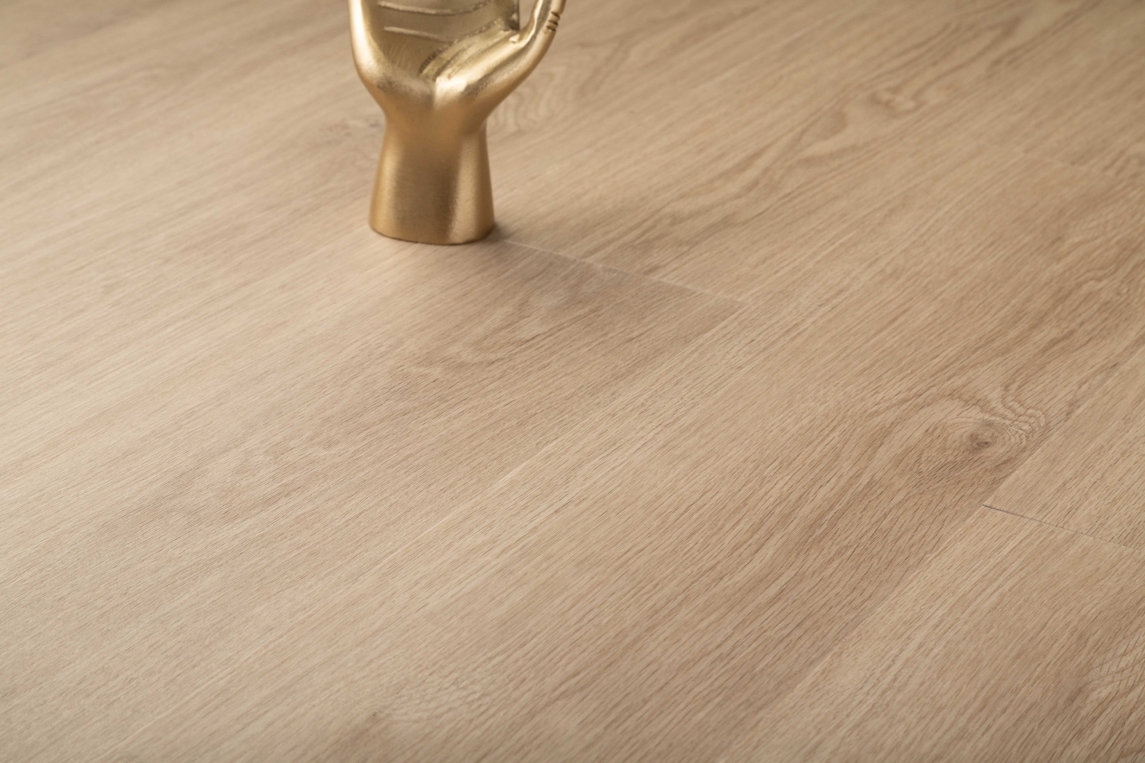 Grandeur Ultimate Summer Wharf flooring detail