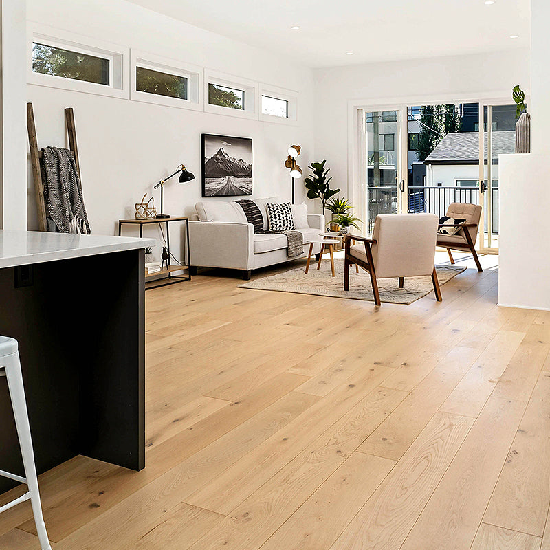 Divine Cosmopolitan - Scantily Clad - European Oak