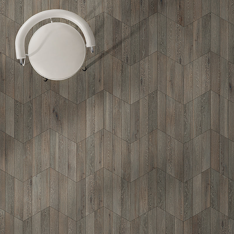 Divine Cosmopolitan - Charlie - European Oak - Chevron