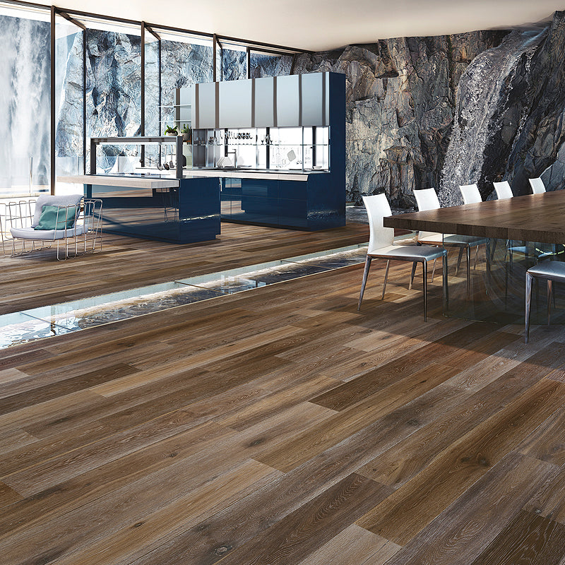 Divine Cosmopolitan - Farmer's Tan - European Oak